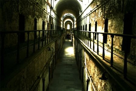 8 haunted prisons
