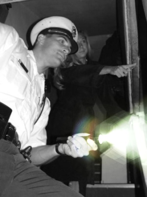 Glowing spray lets CSI operatives 'dust' for explosives